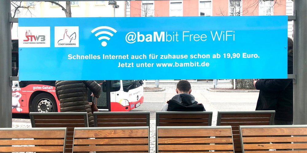 WLAN Schild am ZOB in Bamberg