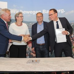 Vertragsunterschrift Stadtbau und Stadtwerke Bamberg