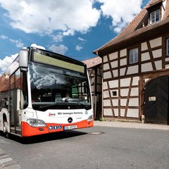 Bus in der Altstadt in Bamberg
