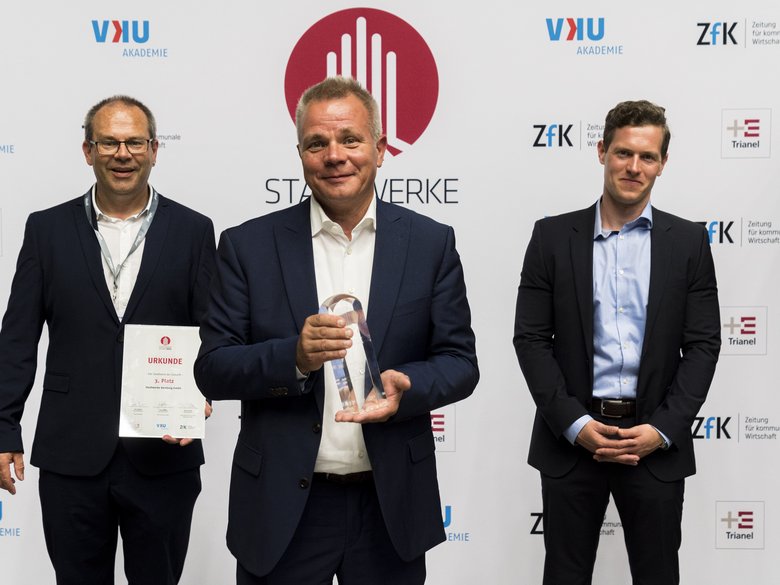 Preisverleihung VKU Stadtwerke Award 2021 Loskarn Fiedeldey Then