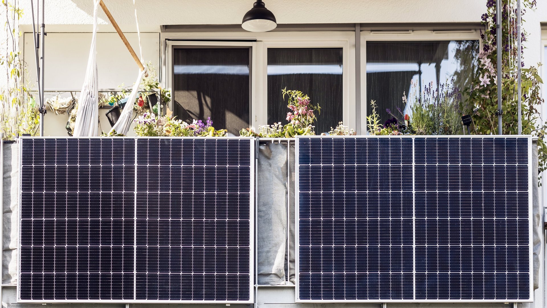 Wohnung mit Photovoltaik am Balkon