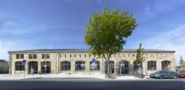 Eingang Bahnhof Brennerstraße + Fahrradparkhaus Parkhaus für Fahrräder am Bahnhof Bamberg