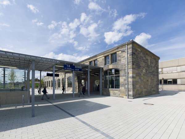 Eingang Bahnhof Brennerstraße Perfekt für Pendler mit Zugang zum Bahnhof Bamberg